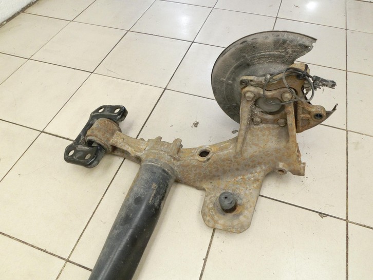 Opel Astra J 12-18 Kombi Hinterachse Achse m. Scheibenbremse Opel Astra J 12-18 05.05.2015 gebraucht Vorschau 5