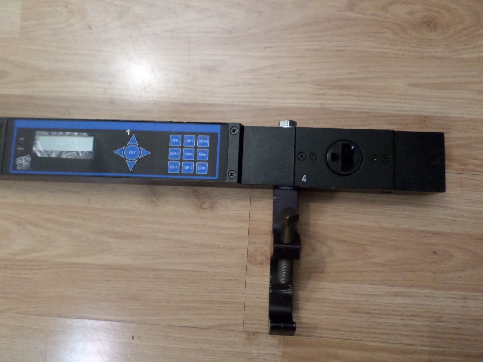 ETC SB4-6 Smartbar, 4 Circuit Dimmer Strip Bar, C-clamps, *Awesome Condition