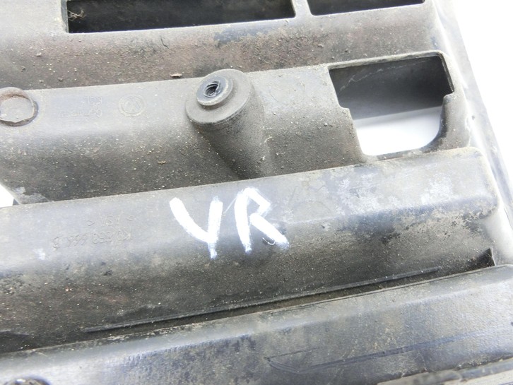 VW Golf V 1K 03-09 Frontblende Rahmen für Nebelscheinwerfer Rechts VW Golf V 1K 03-09 19.10.2007 1K0853666B gebraucht Vorschau 4