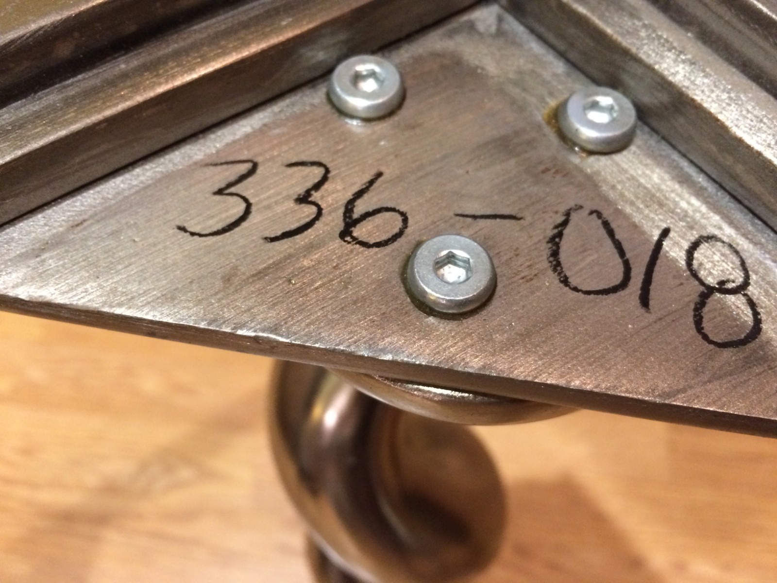 Bernhardt Spiral Leg Cast Aluminum Side Table #18 of 20 - High Quality Furniture