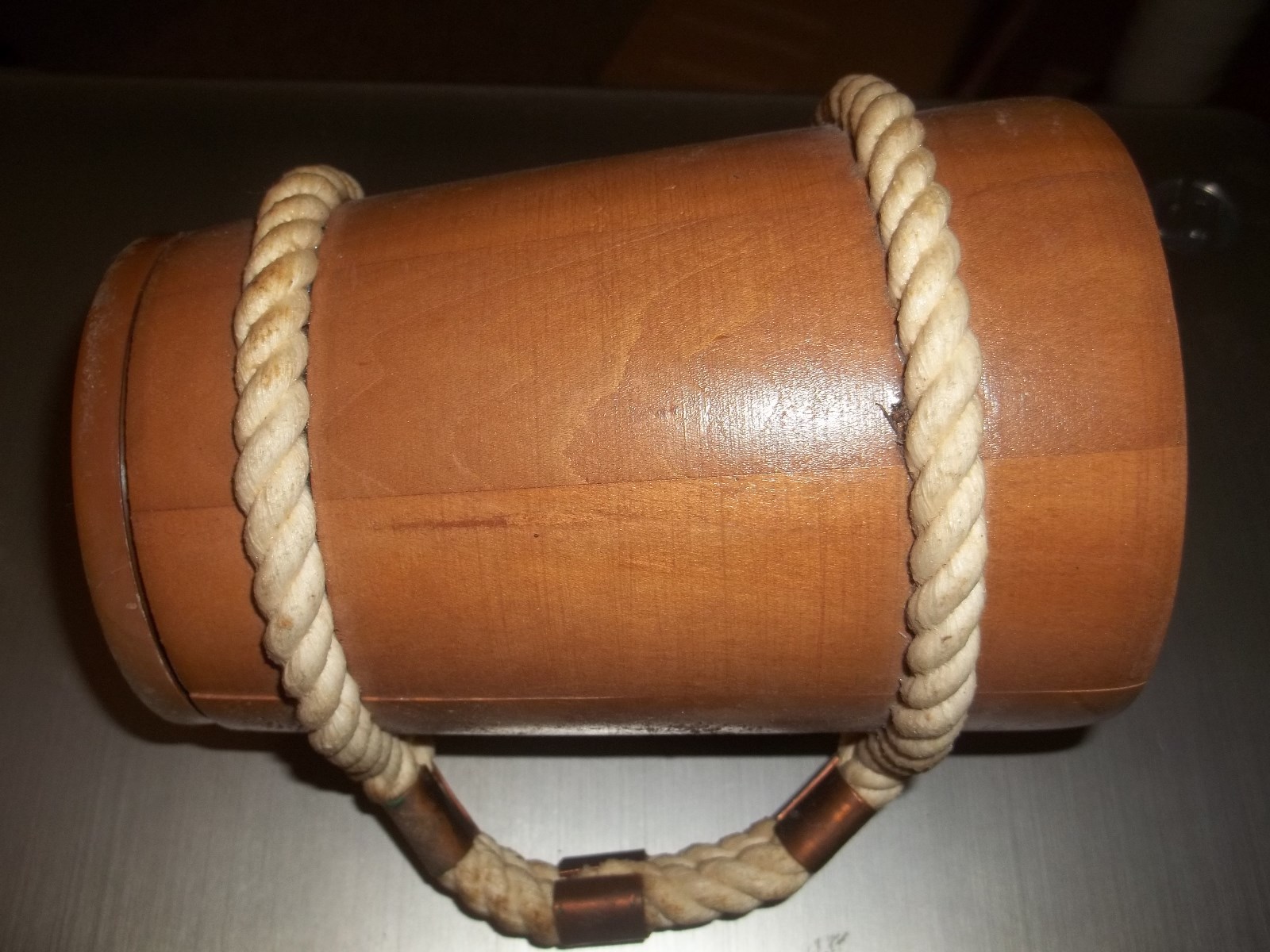 NEBRASKA CORN HUSKER WOOD/PLASTIC COFFEE CUP/MUG ROPE HANDLE