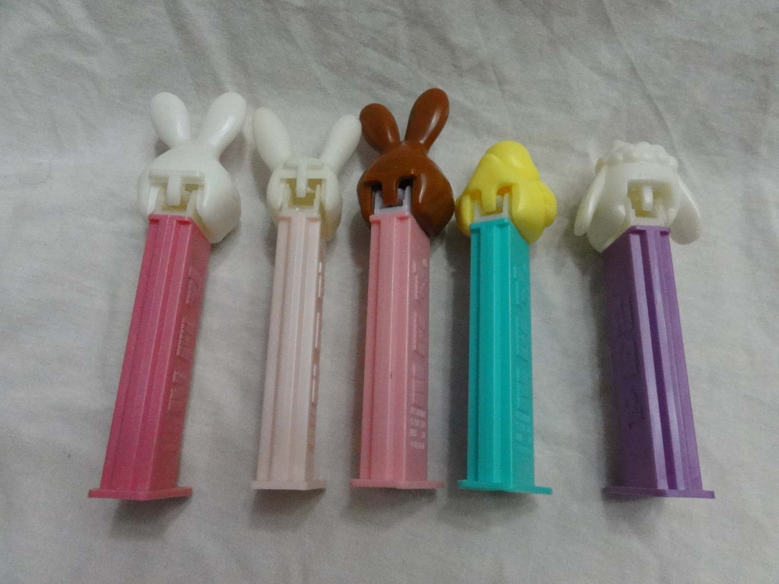 Pez Lot 5 EASTER Bunny Rabbit E-White/Brown, Bunny D, Rubber Duck, Lamb Issue A