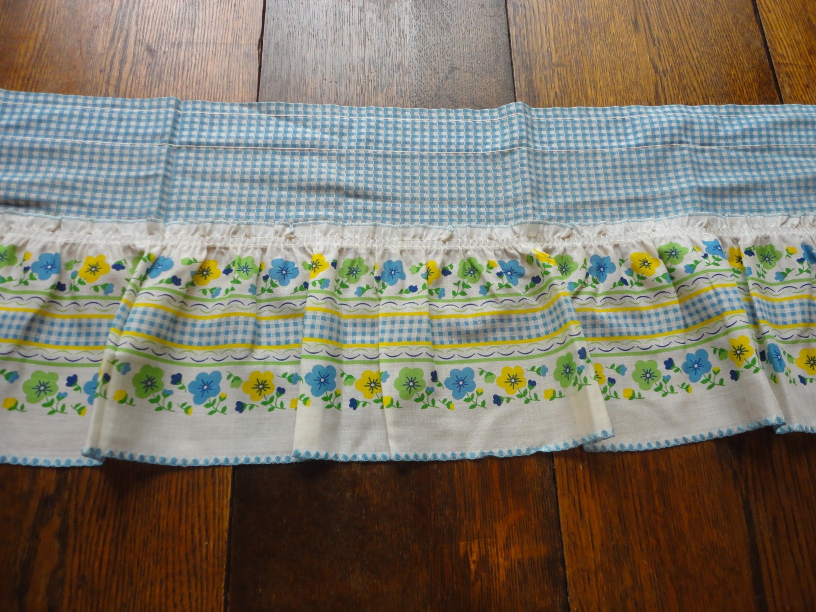 Vtg 1970's Blue Gingham Floral Print Curtains 1 pair - 60