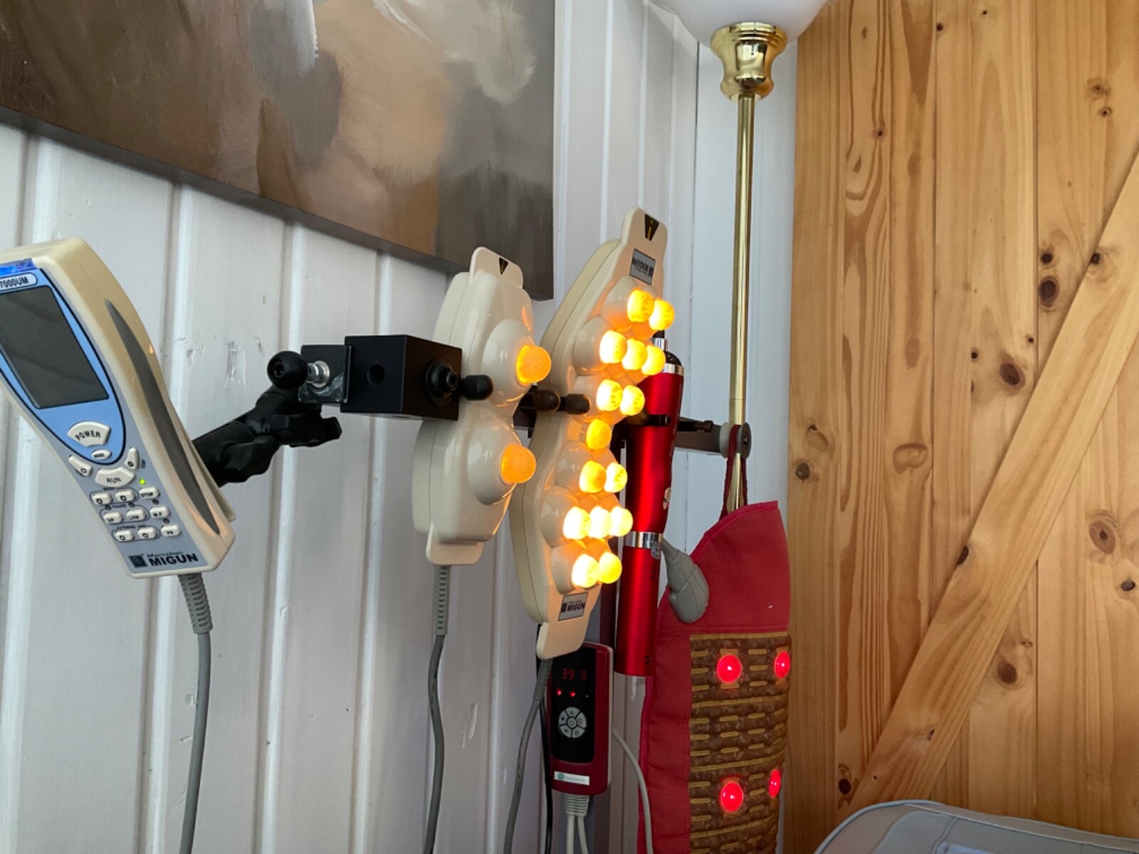 migun massage table-FIR pain relief-traction-Photon-PEMF-TeraHertz-physiotherapy