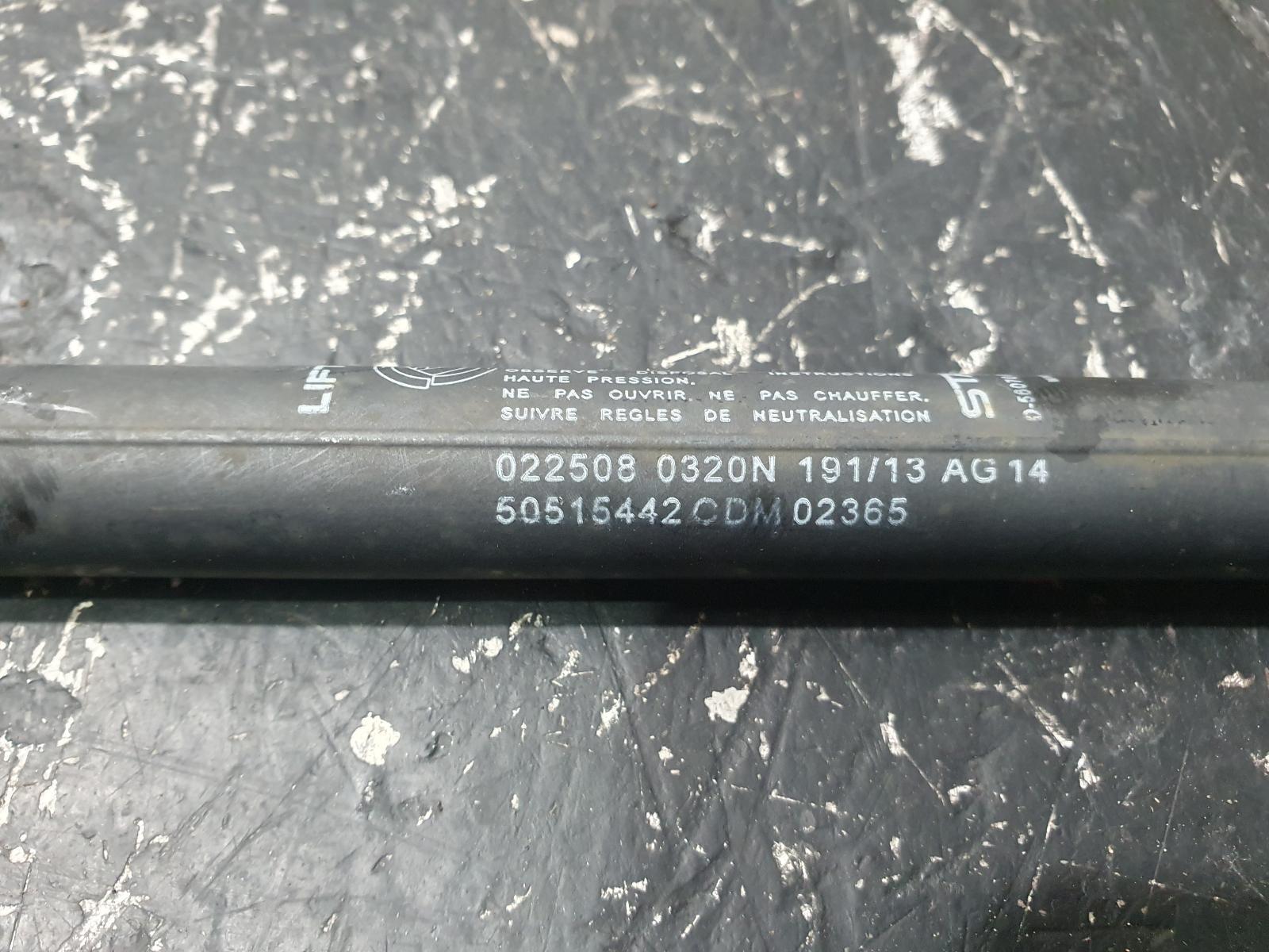 2015 Alfa Romeo Mito HATCH STRUT 07/09-12/16 - PAIR image 4