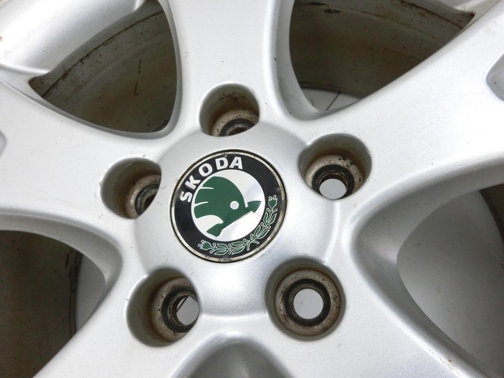 Skoda Octavia 1Z II 09-13 1x Felge Alufelge 5X112 7X17Zoll ET54 Skoda Octavia 1Z II 09-13 27.01.2011 1Z0601025Q... Vorschau 2