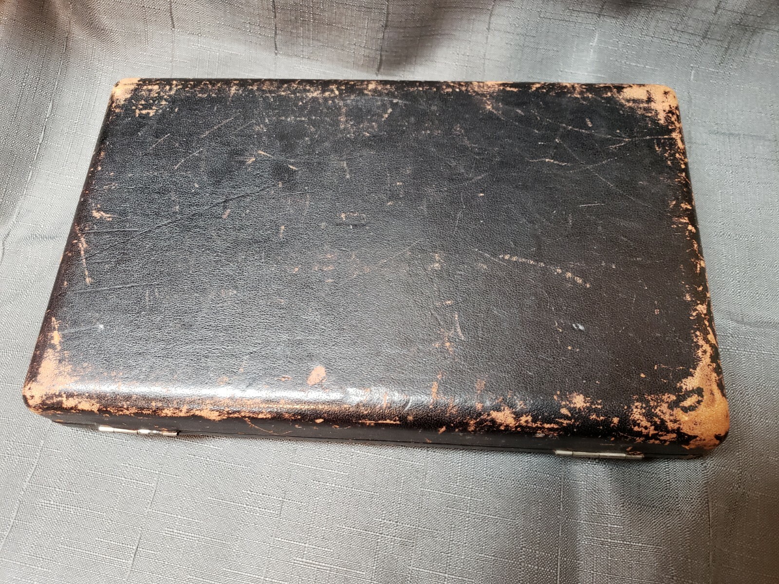 Antique Velvet Silk Leather Thimble Case - Holds 36 Thimbles