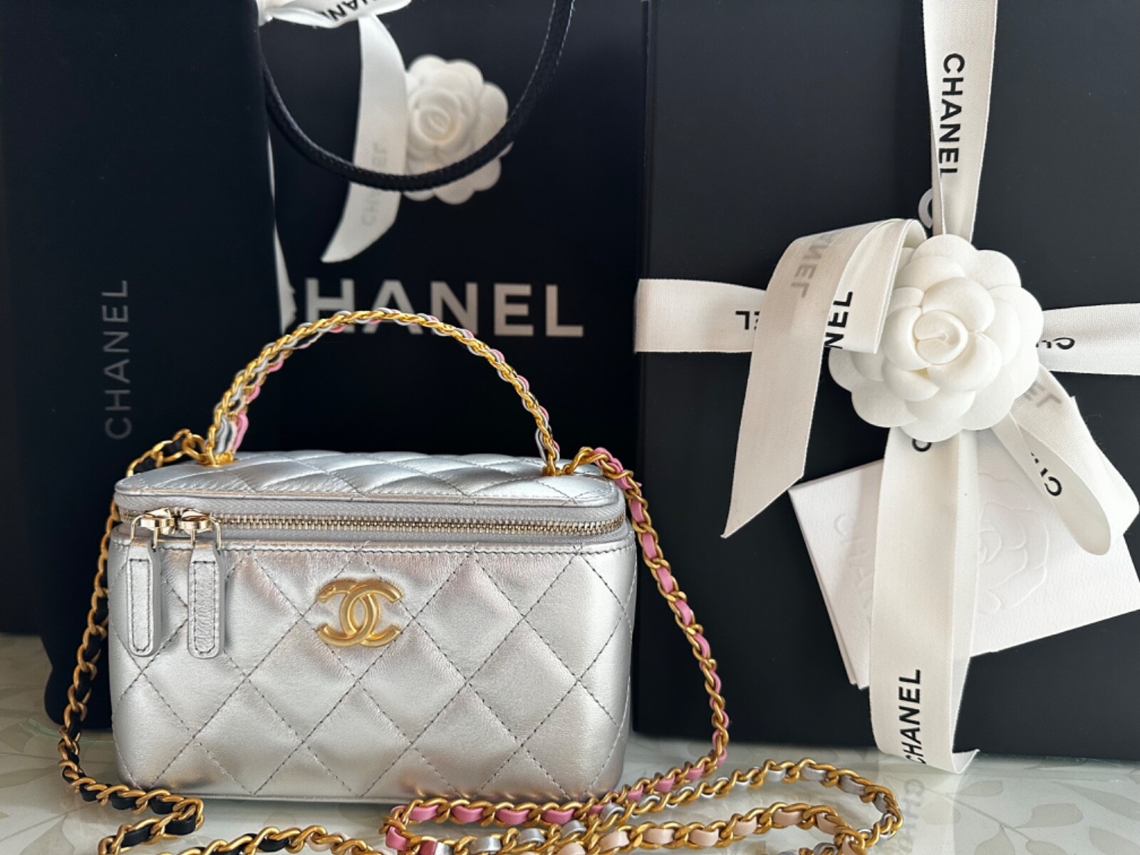23P New CHANEL Vanity Gold CHAIN Top Handle Silver Lambskin 23P New CHANEL Vanity Gold CHAIN Top Handle Silver Lambskin