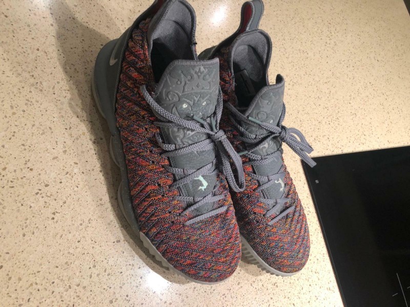 lebron 16 mens shoes