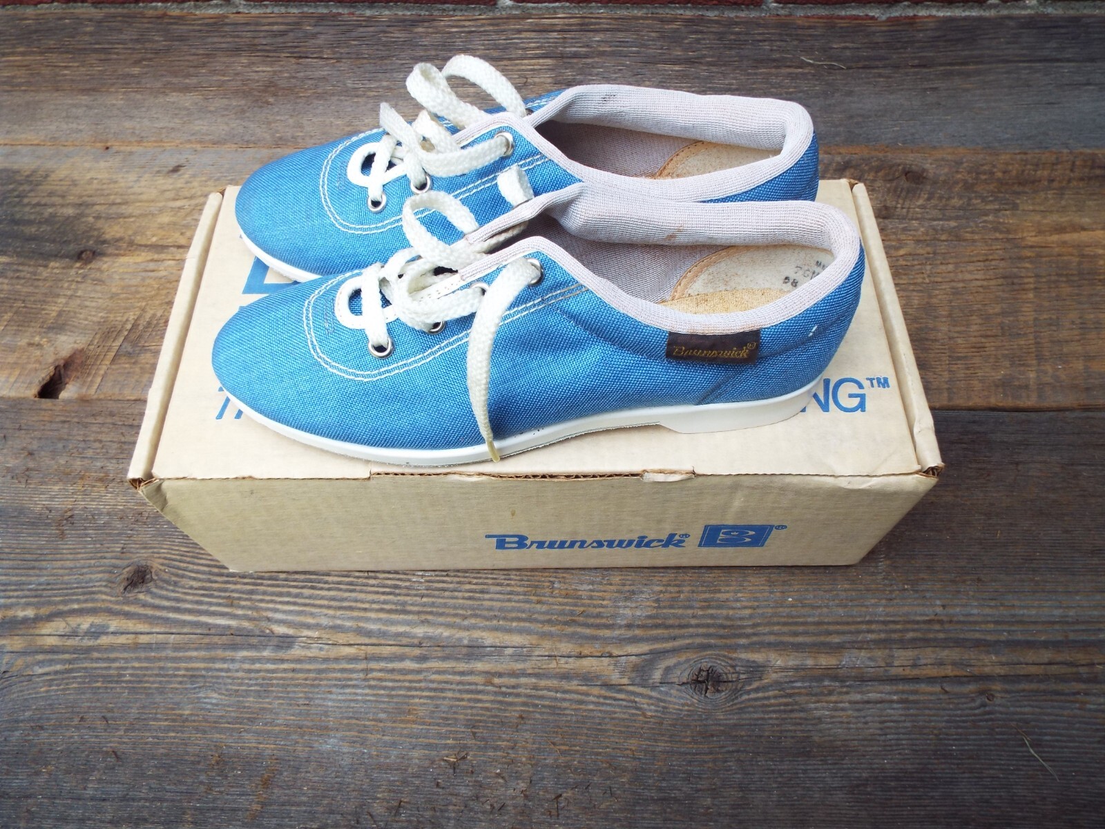 Vintage Brunswick Women's / Ladies Bowling Shoes in Box 60's Vintage Brunswick Women's / Ladies Bowling Shoes in Box 60's