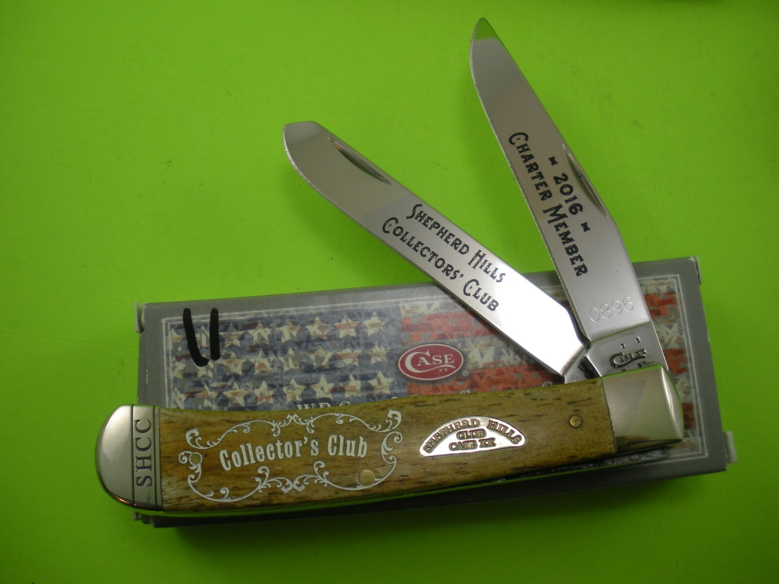 2016 CASE SHEPHERD HILLS CLUB TRAPPER KNIFE NEVER USED IN