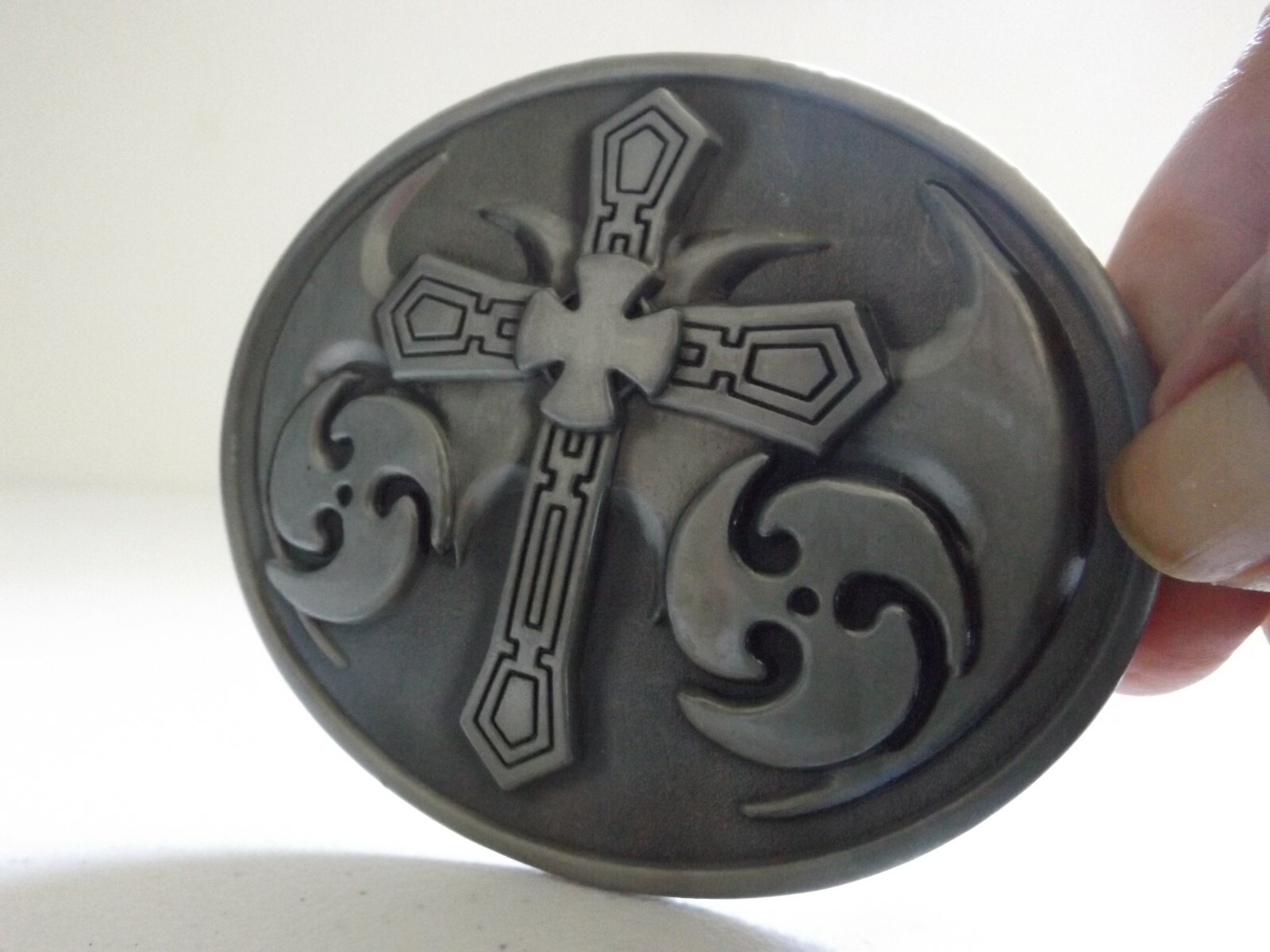 Western Cross, Throwing Stars, Silver Tone, Pewter Toned, Oval, Belt Buckle, NEW