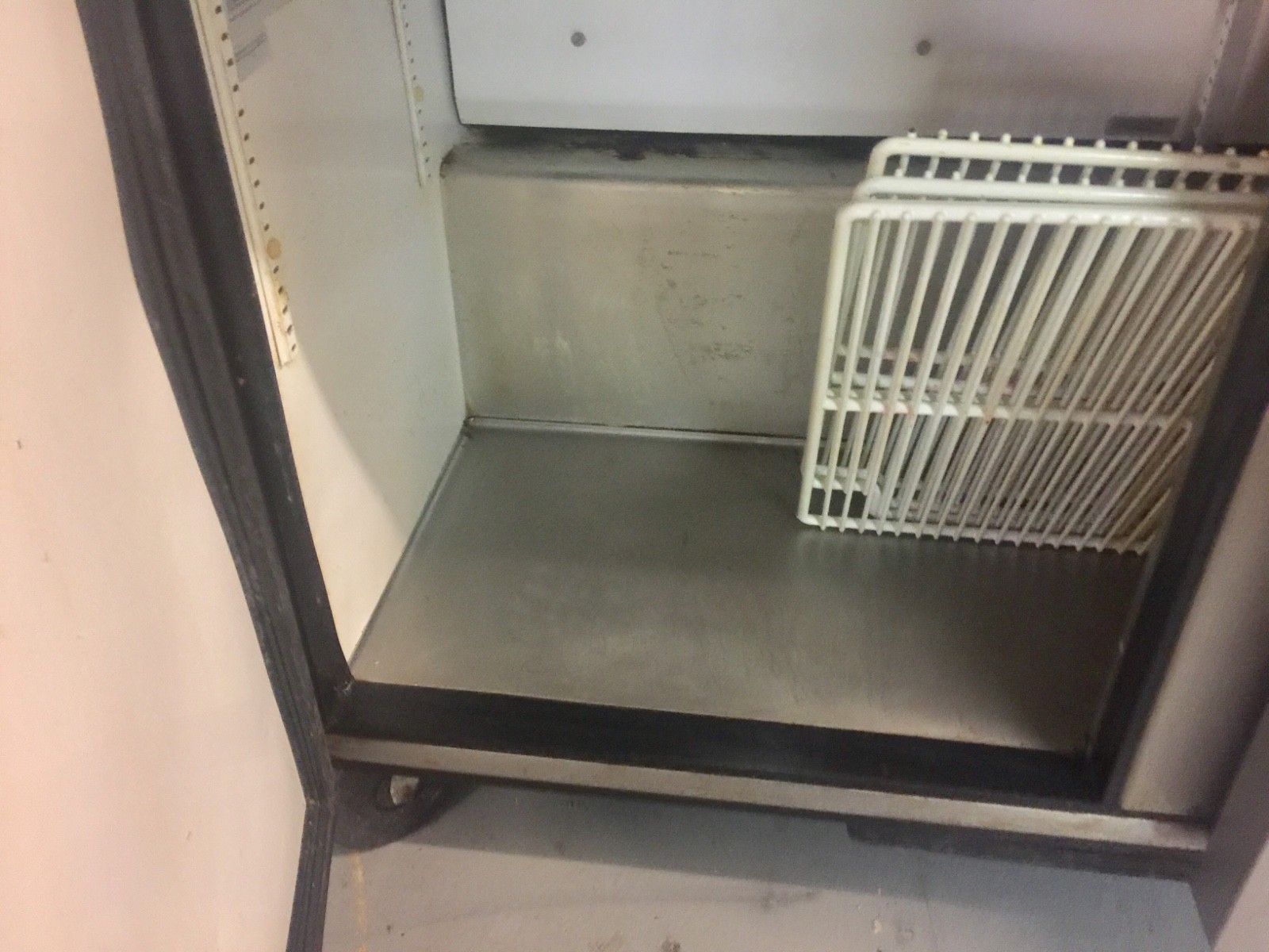 TRUE Work Top Refrigerator TUC-48