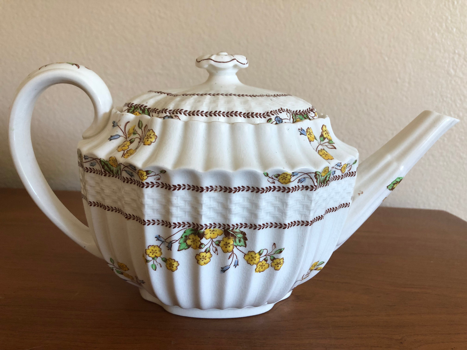Copeland Spode Spode's Wicker Dell 74 oz Teapot S200