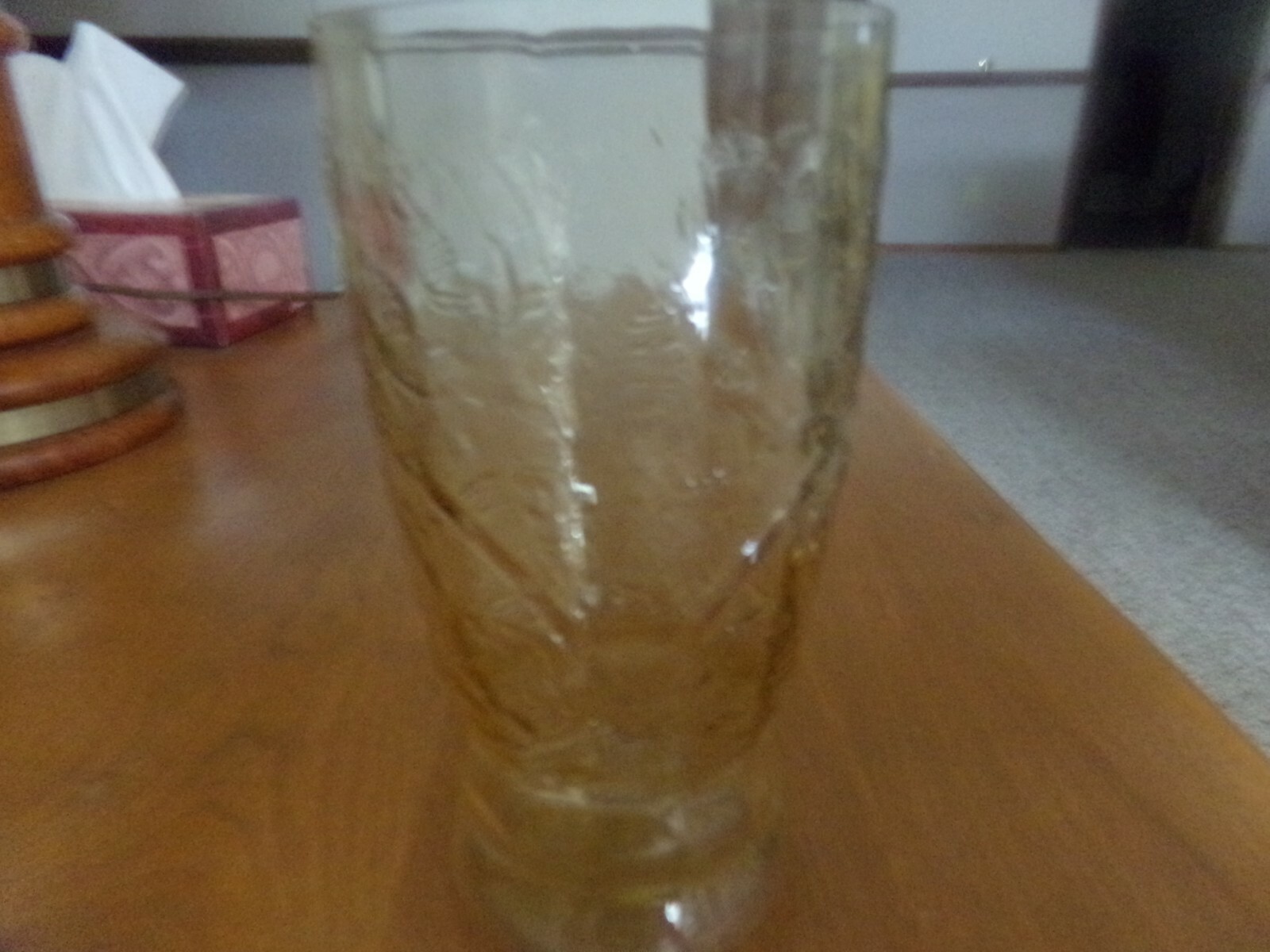 amber madrid federal 5 1/2 in tumblers  no chips or scratches nice and clear