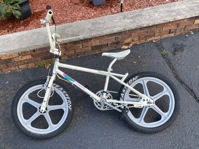mongoose decade bmx