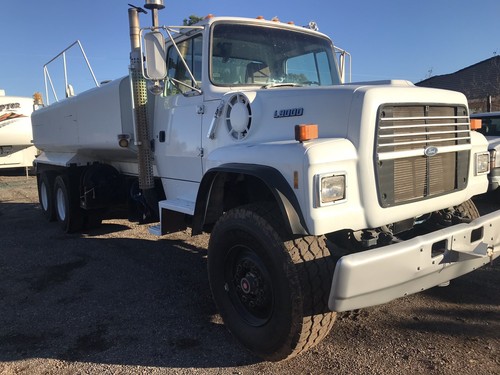 1991 L9000 Ford Water Truck 4000 Gallon
