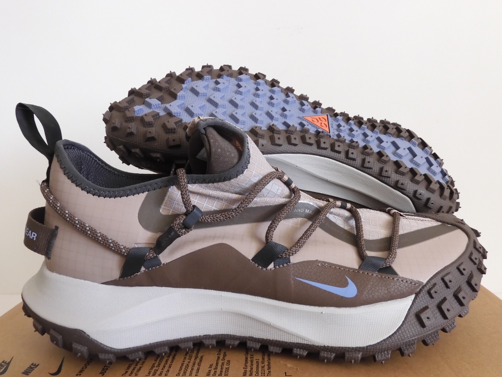 NIKE ACG MOUNTAIN FLY LOW SE IRONSTONE-MALT-LIGHT IRON ORE
