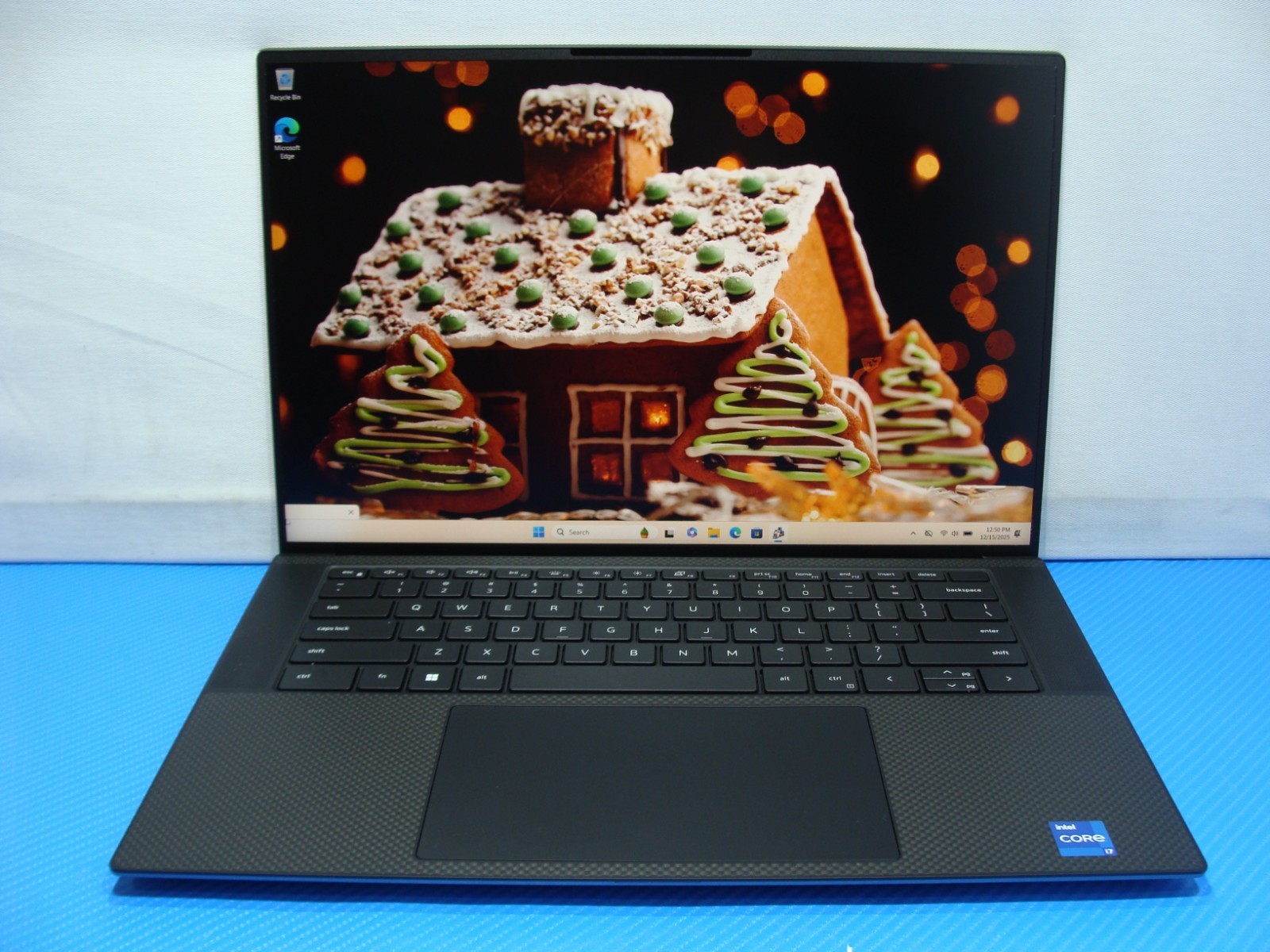 DELL Precision 5570 i7-12800H 16 1TB 15 Dell Refurbished Excellent 