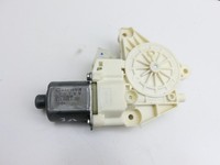 Mercedes W246 B220 11-14 Fensterhebermotor Links Vorne Mercedes W246 B220 11-14 30.04.2013 A2469065100 933865-101... Vorschau 4