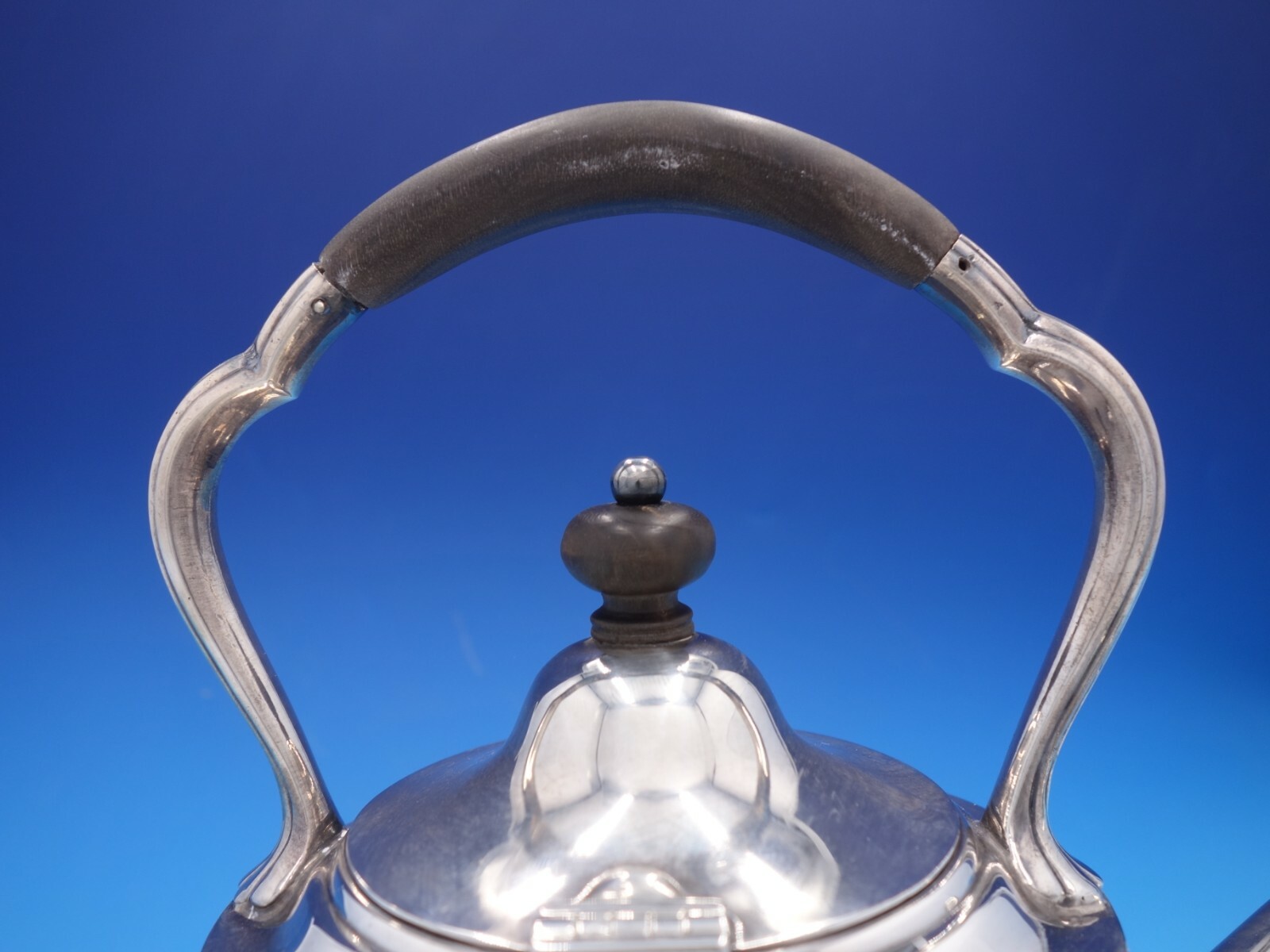 Victorian English Silver Tea Kettle with Wood Handle and Finial (4269