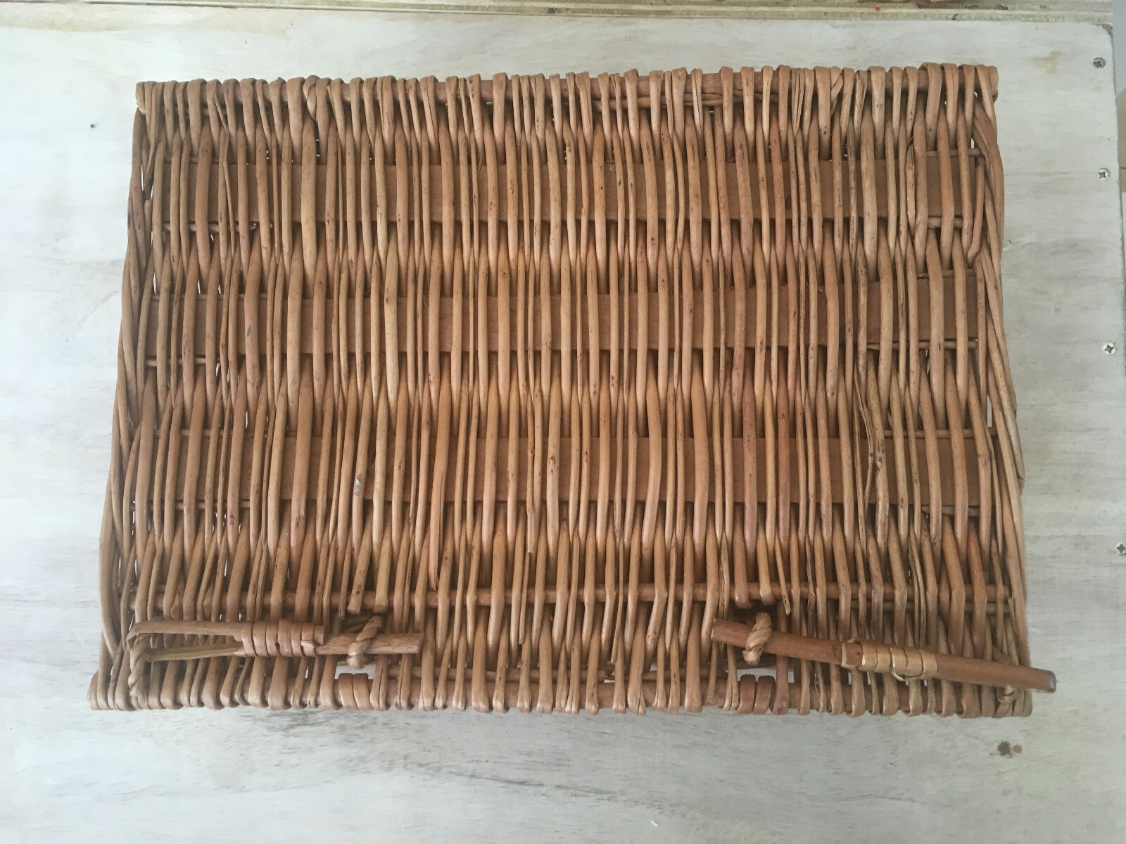 Vintage Woven Wicker Rattan Picnic Basket Suitcase Style Decorative Storage