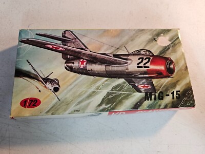 KP Plastikovy Model MIG-15 1:72 Scale Model Kit