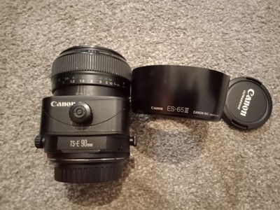 Canon TS-E 90mm f/2.8L Macro Tilt-Shift Lens