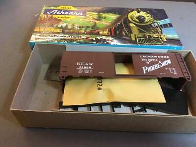 Athearn Lackawanna 40' Box Car DL&W 51962 Kit HO Scale Trains