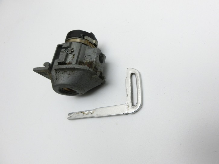 Volvo XC60 156 13-17 Schließzylinder Türschloss für Tür Links Vorne Volvo XC60 156 13-17 23.11.2016 30784963... Vorschau 3