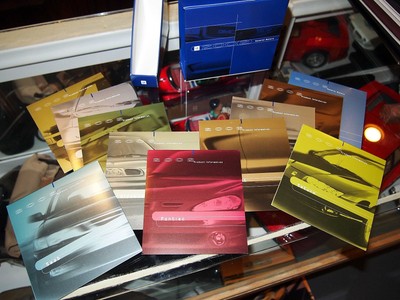 2002 General Motors Press Kit CD-ROM Box Set