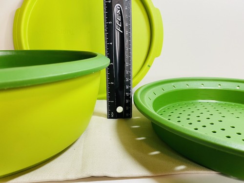 Tupperware 6508 Green Microwave Smart Steamer 1200W, No Resevoire Water Tray