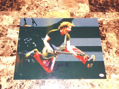 Eddie Van Halen Rare Authentic Hand Signed 11x14 Live 2015 Shot Poster Photo COA
