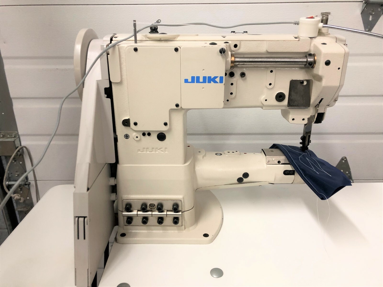 JUKI LS-1341 CYLINDER BED WALKING FOOT REVERSE 110VOLT INDUSTRIAL SEWING MACHINE