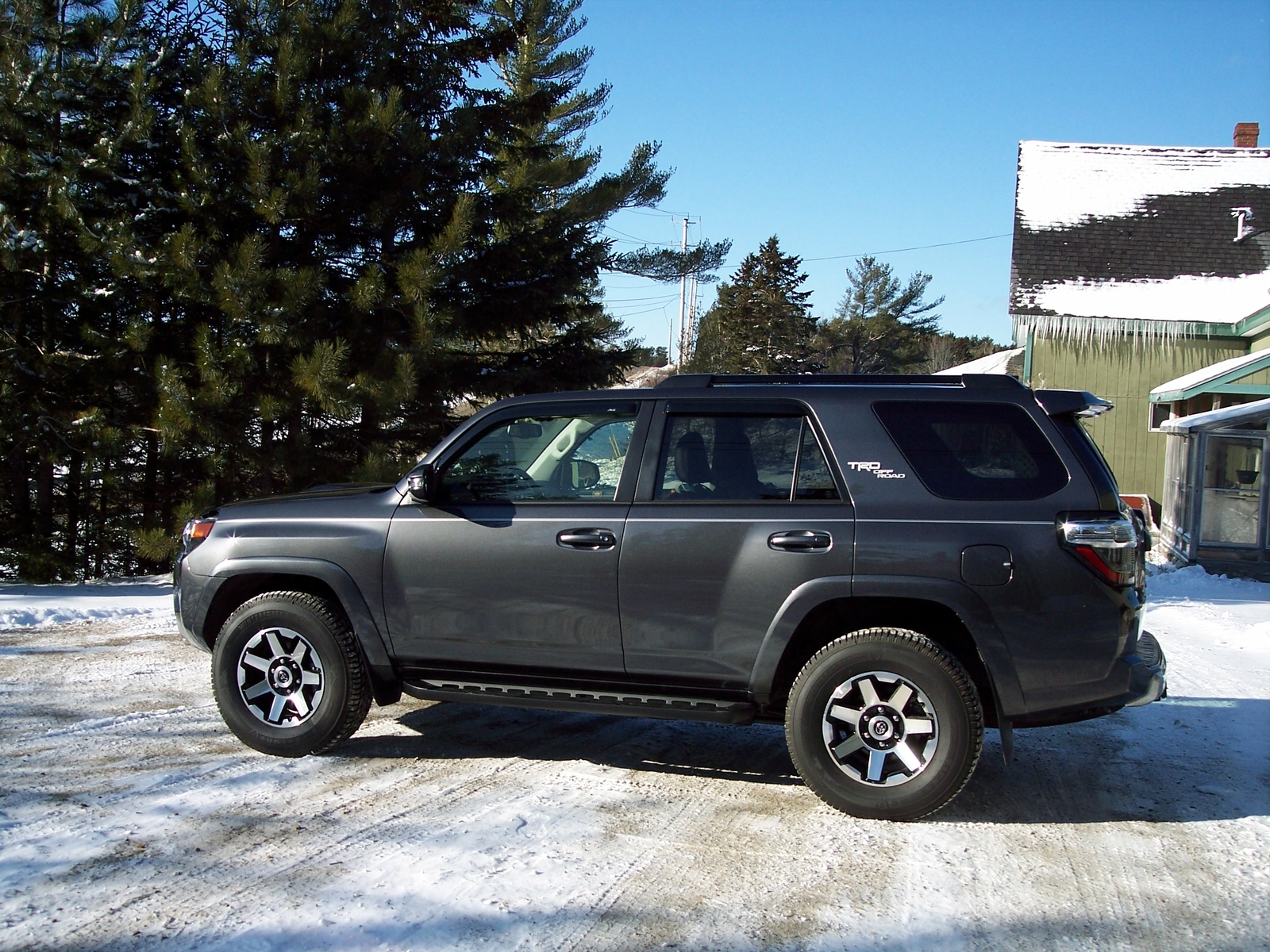 NEW OEM 20102020 TOYOTA 4RUNNER TRAIL TEAM EDITION BLACK RUNNING