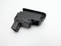 VW Tayron R41 Schalter Taster Anhängerkupplung Heckklappe Entriegelung VW Tayron R41 20.08.2025 5G0868345 gebraucht Vorschau 2