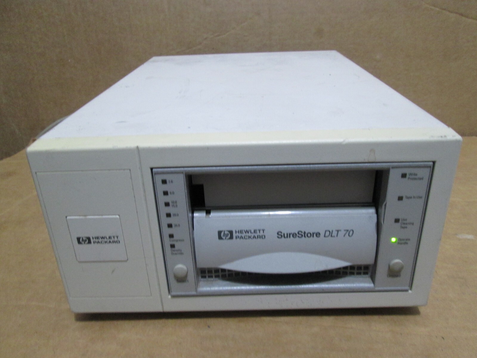 HP Sure Store DLT 70 C5658 35/70-GB SCSI External DLT Tape