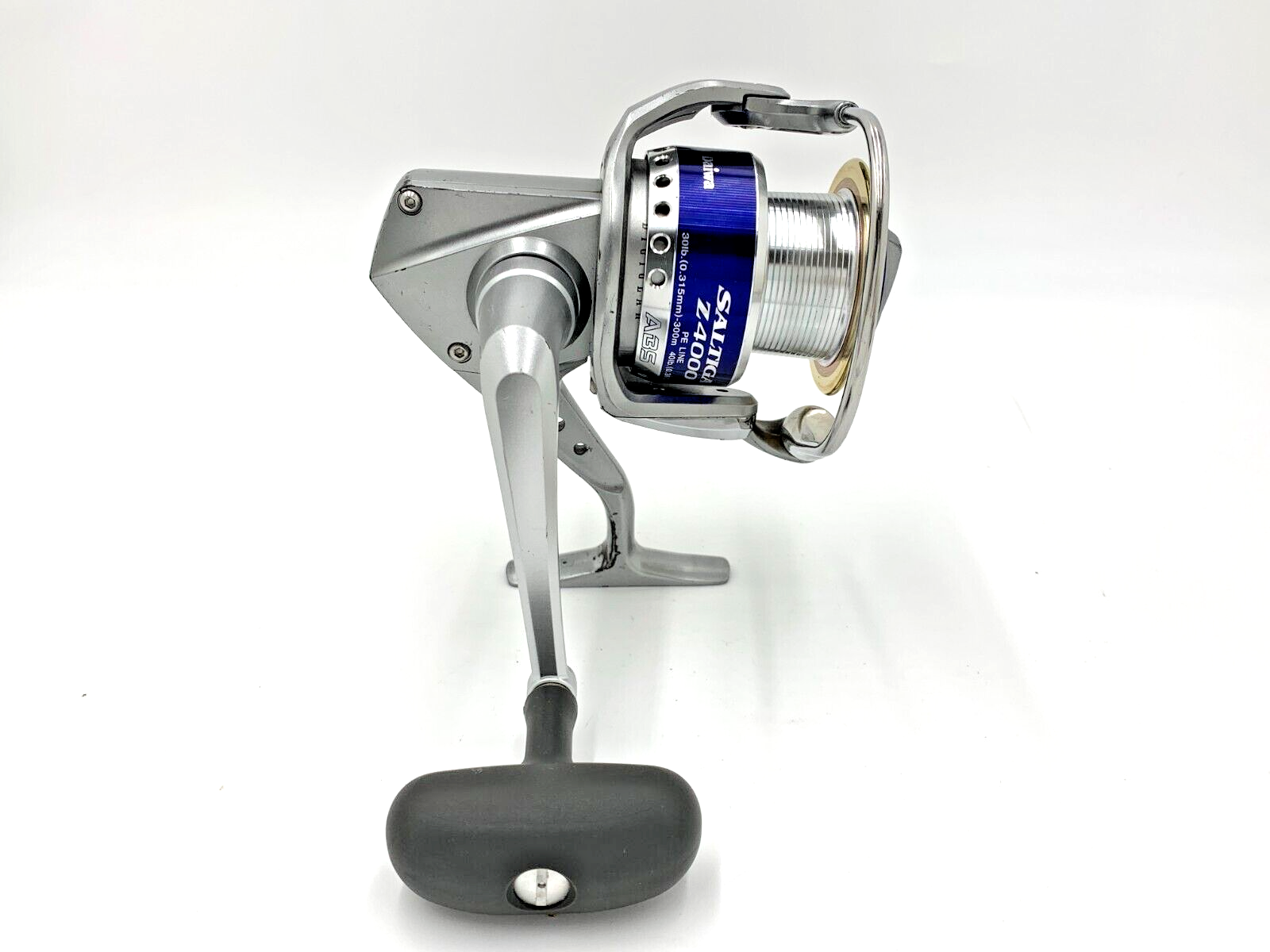 Daiwa SALTIGA Z4000 Spinning Reel Big-game Fishing Saltwater