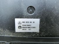 Mercedes A-Kl. W169 04-08 Schalter Sitzheizung Links Rechts Mercedes A-Kl. W169 04-08 24.02.2005 A1698208510... Vorschau 4