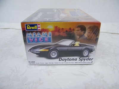 NEW Revell Miami Vice Daytona Spyder Model