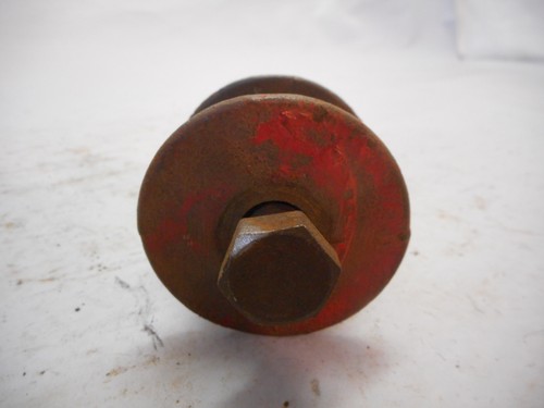 International 625825R1 Roller Idler w/ Bolt, 1.5