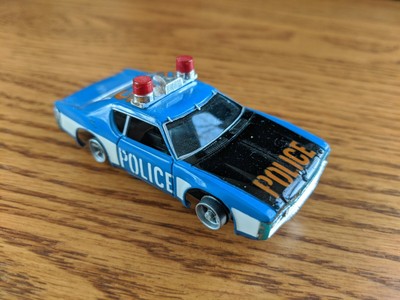 police slot car