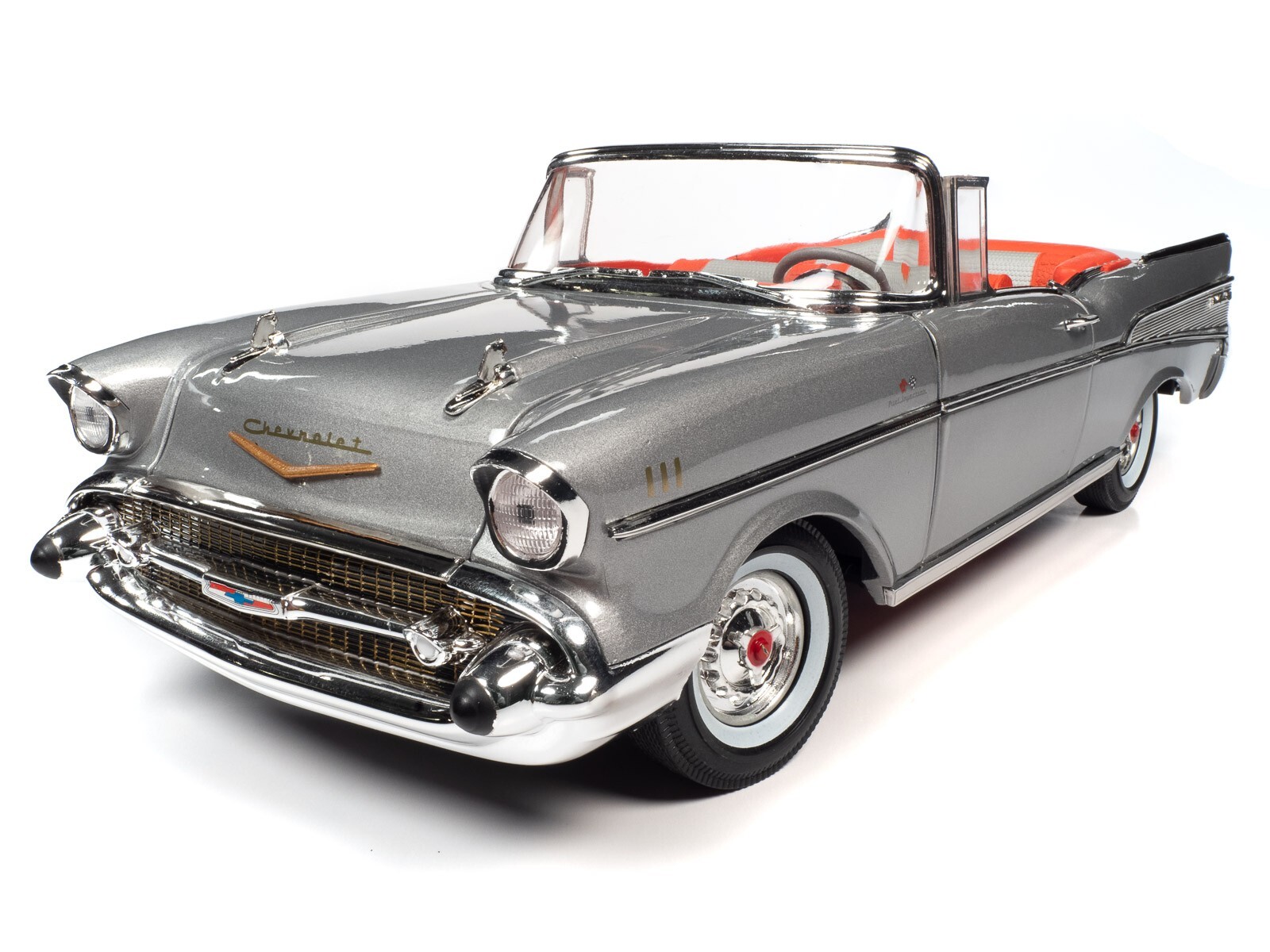 Auto World 1957 CHEVROLET BEL AIR CONVERTIBLE SILVER 1/18