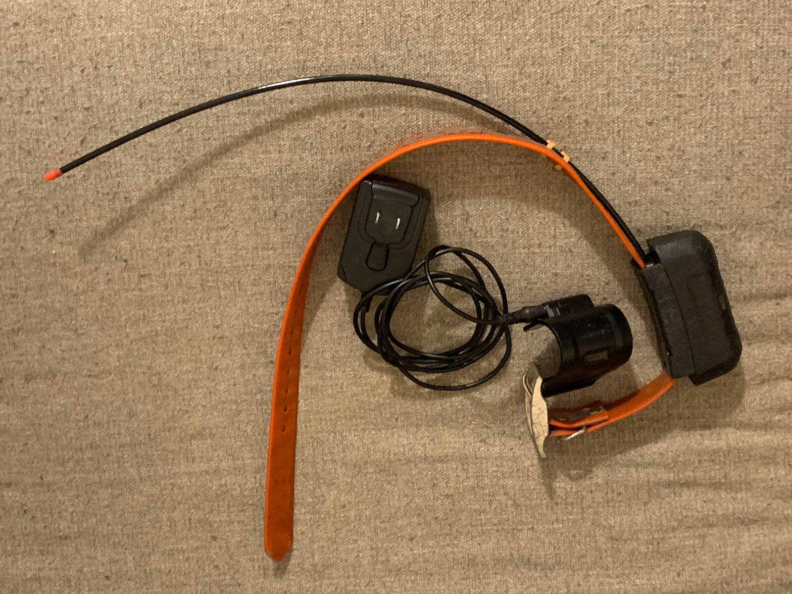 Garmin DC30 Dog GPS Tracking Collar with Wall Charger for Astro 220/320