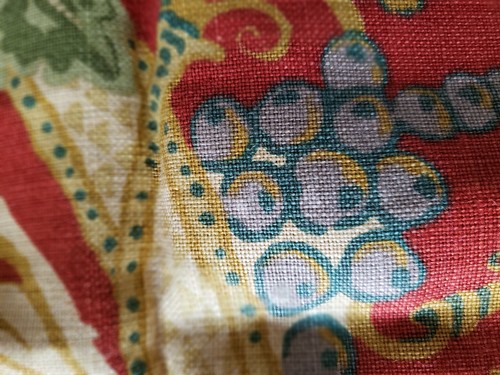 SCHUMACHER Fabric Remnant - FONTENAY VASE - Arts & Crafts - UK - 26