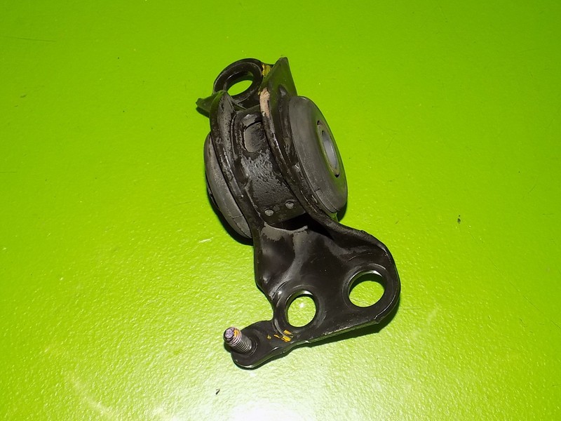 92 93 94 95 Civic del Sol OEM passenger right front lower control arm bushing