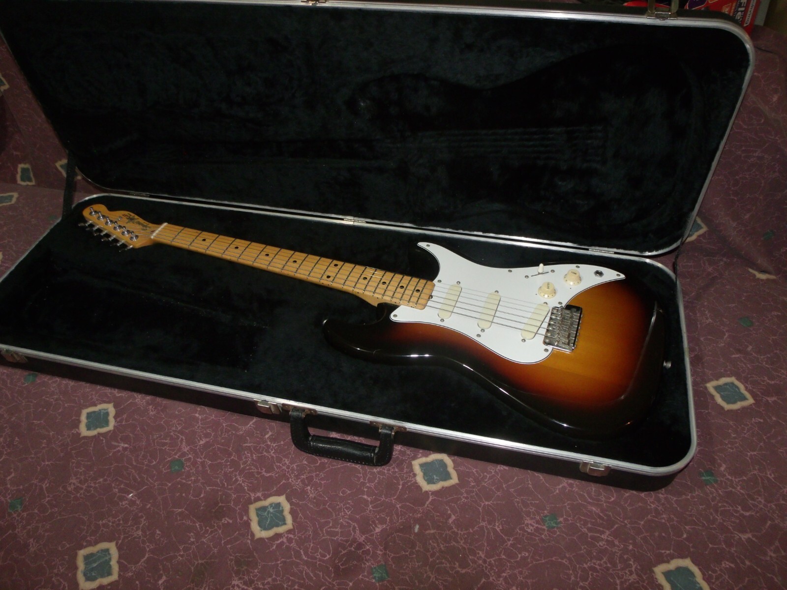 Vintage 1983 Squier Fender Japan Bullet 1 stratocaster SQ w Vintage 1983 Squier Fender Japan Bullet 1 stratocaster SQ w