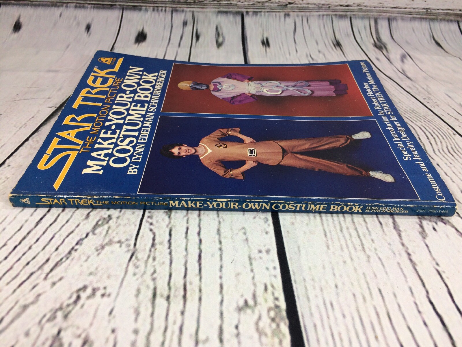 1979 Star Trek TMP Make Your Own Costume Book - 118 Pages - Soft Cover