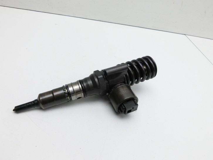 Audi A4 8E B7 04-08  2,0 96KW Injektor Einspritzdüse Pumpe-Düse Zyl.2 Audi A4 8E B7 04-08 28.03.2007 03G130073G... Vorschau 2