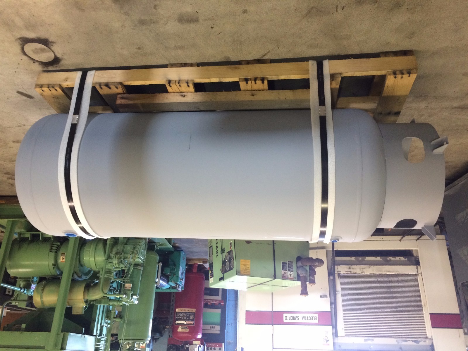 240 Gallon vertical air receiver tank